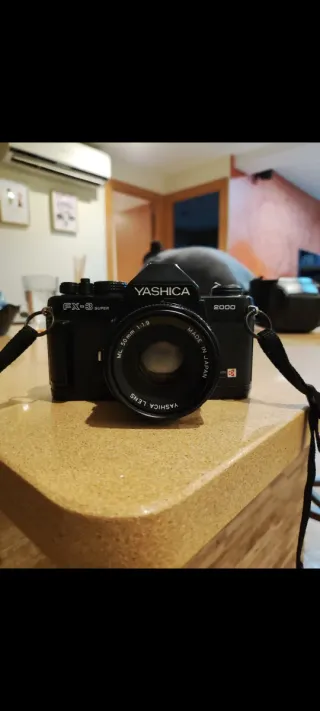 Yashica FX-3 Super 2000 + Lente 50mm