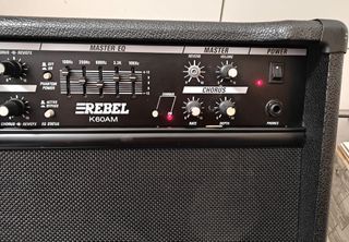 Amplificador REBEL K60 AM Guitarra/teclado