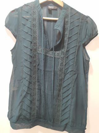 Blusa azul verde bordada Talla L
