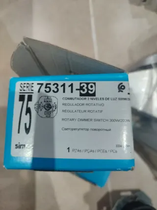 2 Reguladores de Luz Simon