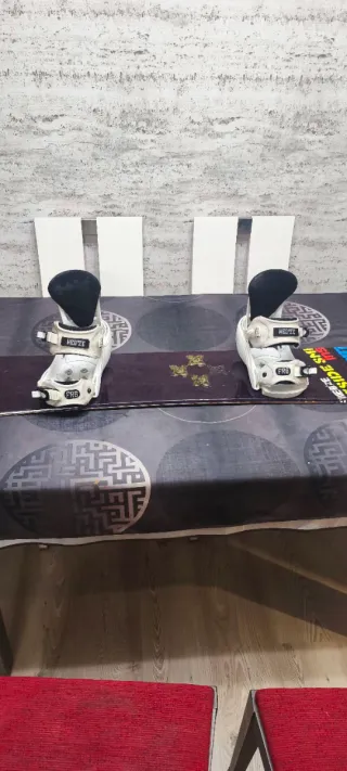 Tabla Snowboard con Fijaciones