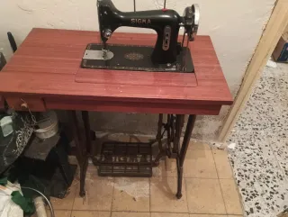 Máquina de coser Singer antigua