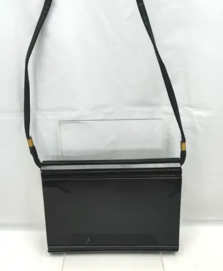 Pochette rara in bachelite nera