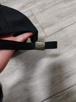 Gorra Nike Negra Logo Repetido