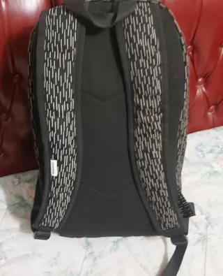 Mochila Converse Negra y Blanca