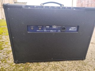 Amplificador Vox AC15VR.