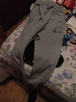 Lote chaleco y pantalón chándal morado