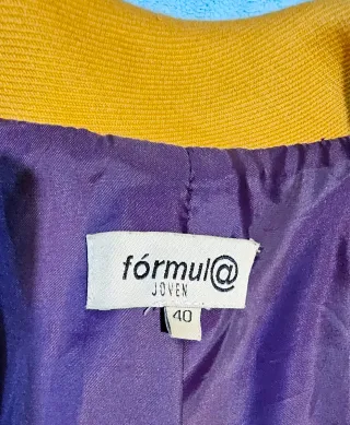 Set Chaqueta Mostaza y morada + camisa estampada