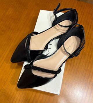 Zapatos charol negros con strass