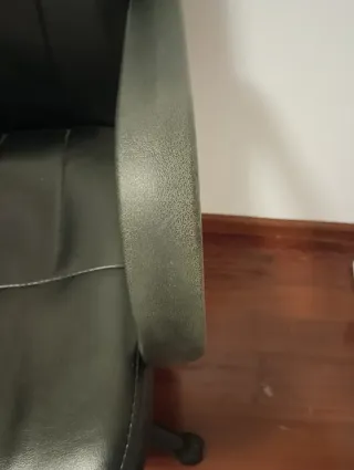 Sillón de oficina negro