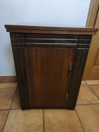 Máquina de coser REFREY con motor