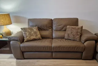 2 Sofás de 3 plazas en  Piel Pedro Ortiz