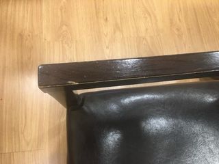 Sillas de confidente de polipiel y madera