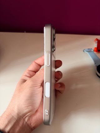 Funda iPhone 17. Nueva a estrenar