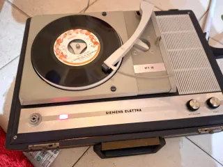 Giradischi Valigetta Siemens VFT 12