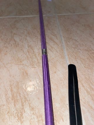 Fusta de equitación morada