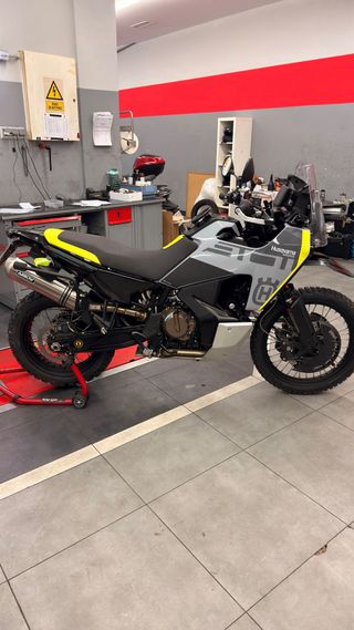 Escape Dominator Husqvarna Norden 901 / KTM 890