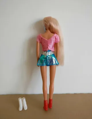 Conjunto Bonecas: Fashionista + Barbie Princesa