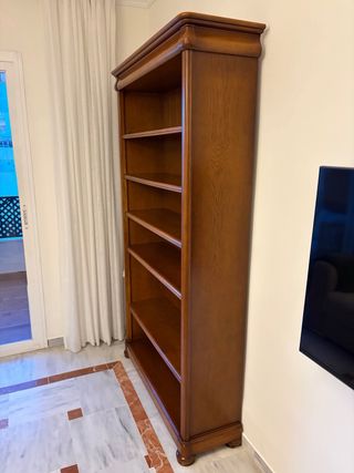 Conjunto Salón Comedor Roble Macizo. Buen estado.