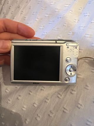 Cámara Nikon Coolpix L18 Plata