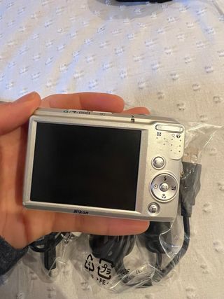 Cámara Nikon Coolpix L18 Plata