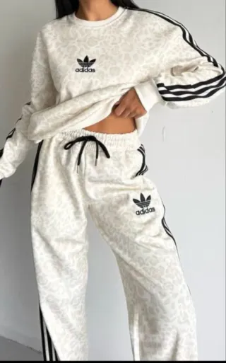 Conjunto Adidas Estampado Mujer talla S y L