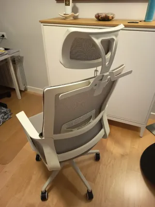 Silla de oficina SKLUM con ruedas