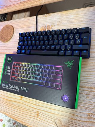 Teclado Razer Huntsman Mini Switches Morados