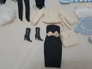 Lote Ropa y Accesorios Barbie