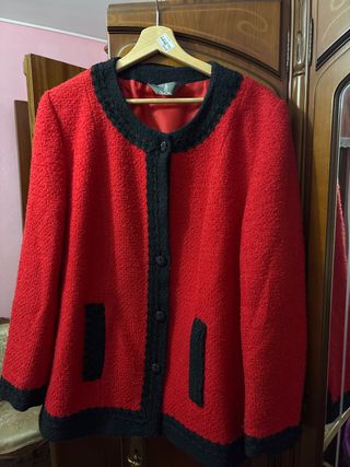 Chaqueta Ducal Roja y Negra
