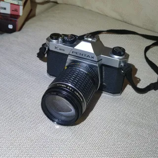 Cámara Pentax K1000 + Objetivo Takumar 135mm