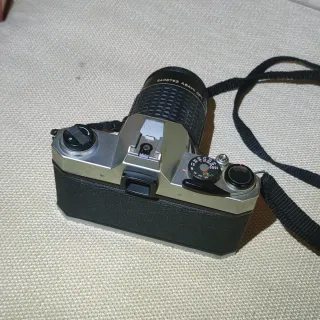 Cámara Pentax K1000 + Objetivo Takumar 135mm