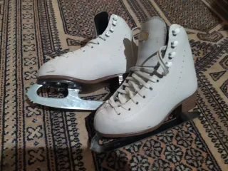 Patines de hielo blancos talla 31