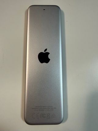 Apple TV HD con Siri Remote y cable