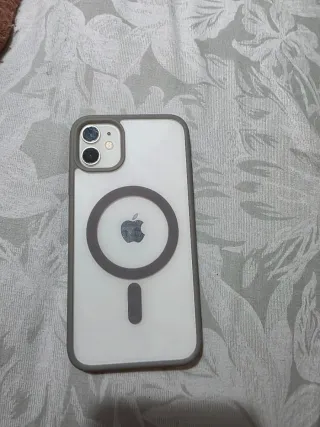 iPhone 11 64GB Blanco Pantalla Estillada