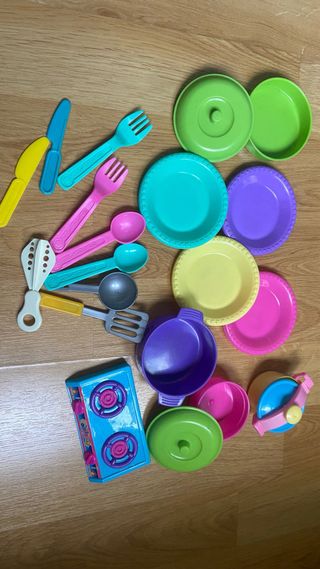 Cocina de juguete con accesorios
