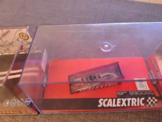 3 Urnas Vitrinas Scalextric Usadas