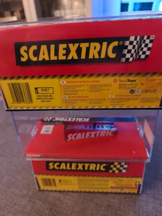 3 Urnas Vitrinas Scalextric Usadas