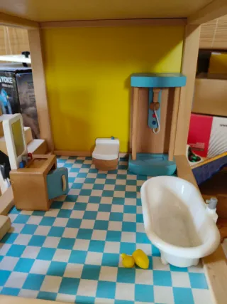 Casita de muñecas Hape de madera