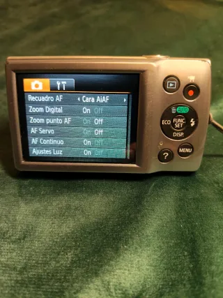 Cámara Canon IXUS HD 165 + Accesorios