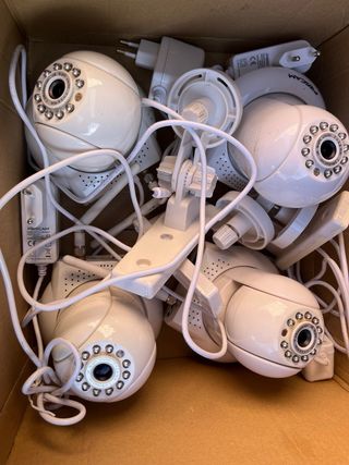 Cámara Vigilancia Foscam  4 unidades 40€ .