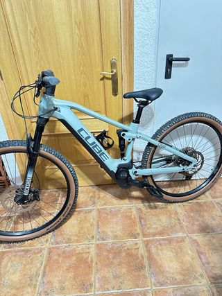 Bicicleta Eléctrica Cube Stereo Hybrid 120 PRO