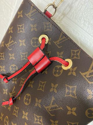 Lote Bolso y Foulard Louis Vuitton