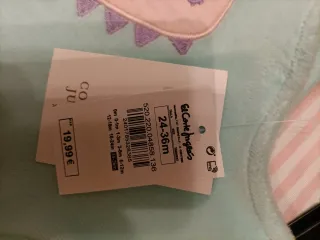 Sin estrenar. Pijama bebé dinosaurio 24 meses