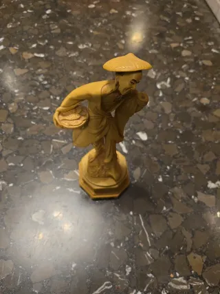 Figura pescador chino resina