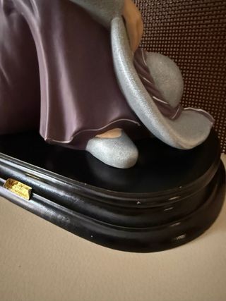 Figura decorativa mujer