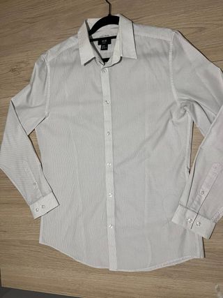 Camisa H&M blanca con puntos
