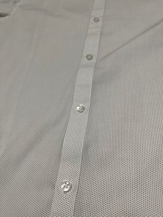 Camisa H&M blanca con puntos
