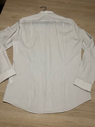 Camisa H&M blanca con puntos