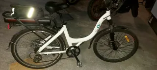 Bicicleta Eléctrica GLOP Blanca